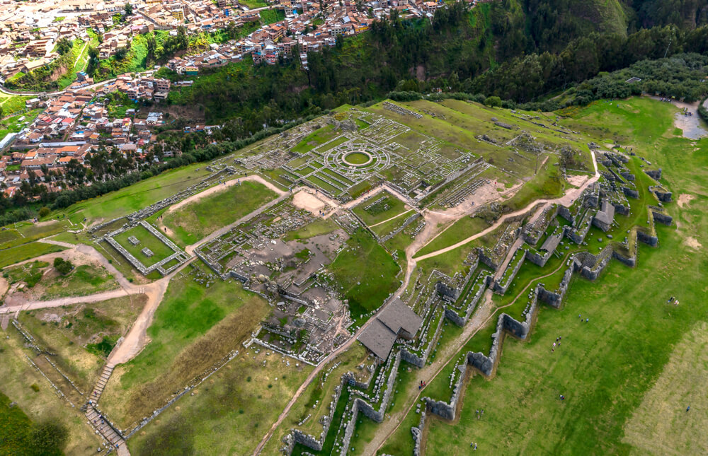 sacsayhuaman Cusco